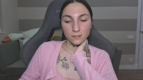 Snapshot of chabibiann chatting on 17, 11, 2025 Kate online show from 17, 11, 2025