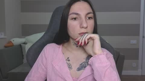 Snapshot of chabibiann chatting on 19, 11, 2025 Kate online show from 19, 11, 2025