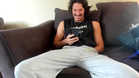 Snapshot of chadpowerz chatting on 4, 11, 2025 Lydong online show from 4, 11, 2025