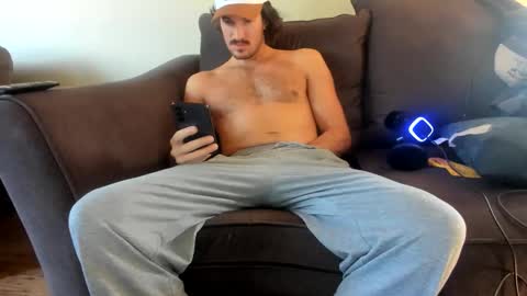 Snapshot of chadpowerz chatting on 5, 11, 2025 Lydong online show from 5, 11, 2025