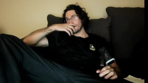 Snapshot of chadpowerz chatting on 12, 11, 2025 Lydong online show from 12, 11, 2025