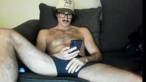 Snapshot of chadpowerz chatting on 25, 11, 2025 Lydong online show from 25, 11, 2025