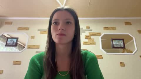 Snapshot of chaesoffel chatting on 4, 6, 2026 Luna online show from 4, 6, 2026