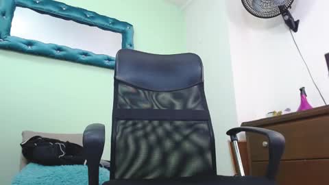 Snapshot of chalonvera chatting on 9, 3, 2026 Chalon online show from 9, 3, 2026