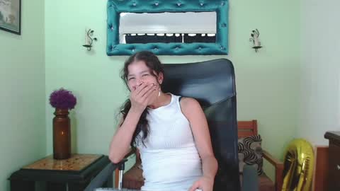 Snapshot of chalonvera chatting on 17, 4, 2026 Chalon online show from 17, 4, 2026