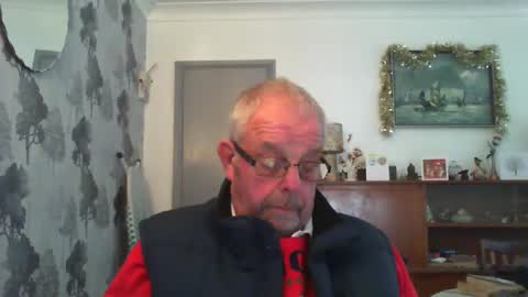 Snapshot of champers37 chatting on 13, 12, 2024 Champers online show from 13, 12, 2024