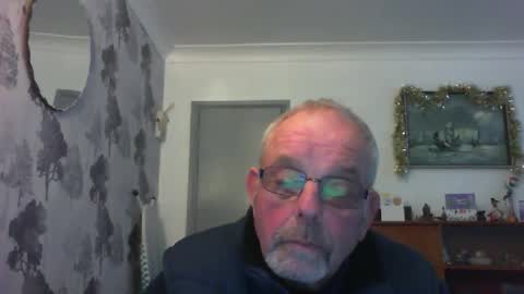 Snapshot of champers37 chatting on 16, 12, 2024 Champers online show from 16, 12, 2024
