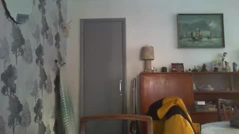 Snapshot of champers37 chatting on 14, 1, 2025 Champers online show from 14, 1, 2025