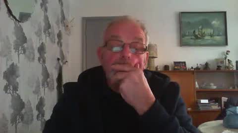Snapshot of champers37 chatting on 1, 2, 2025 Champers online show from 1, 2, 2025