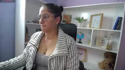 Snapshot of chantal_adams0 chatting on 30, 6, 2026 chantal online show from 30, 6, 2026