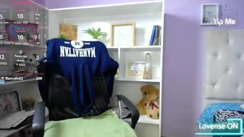 Snapshot of chantal_adams0 chatting on 2, 7, 2026 chantal online show from 2, 7, 2026