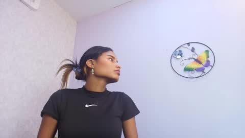 Raquel  online show from 29, 10, 2025