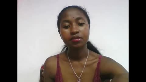 chantale483461 online show from 15, 4, 2026