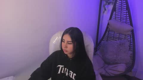 Snapshot of chantall_valkoba chatting on 22, 11, 2025 Chantall online show from 22, 11, 2025