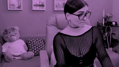 The Queen online show from 17, 4, 2026