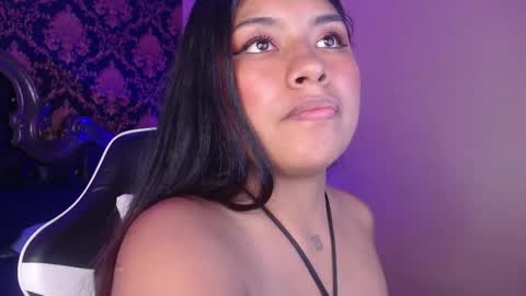Snapshot of chantalpetit chatting on 20, 4, 2026 chantalpetit online show from 20, 4, 2026