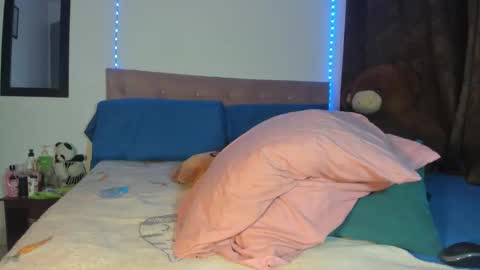 Snapshot of chantellebony chatting on 14, 3, 2026 chantellebony online show from 14, 3, 2026