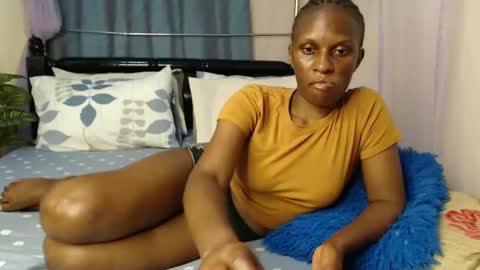 Snapshot of chantelsamz2 chatting on 2, 1, 2025 Chantel online show from 2, 1, 2025