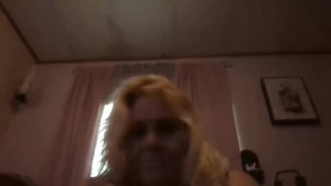 Snapshot of chaosangel33 chatting on 8, 1, 2025 Ms. Behaving online show from 8, 1, 2025
