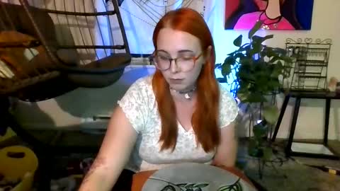 Snapshot of chaosfairyart chatting on 21, 10, 2025 chaosfairyart online show from 21, 10, 2025