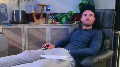 Snapshot of charlesbj963 chatting on 17, 1, 2026 ASSPELUNKER online show from 17, 1, 2026