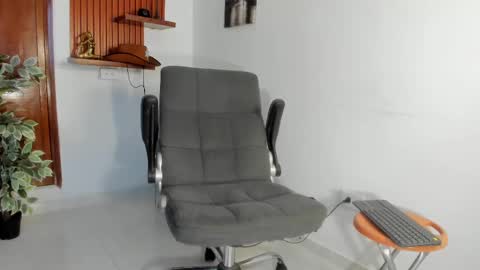 charley_morgan online show from 8, 3, 2025