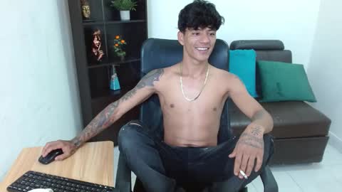 Snapshot of charlie_oconnor chatting on 7, 1, 2025 Charlie oconnor online show from 7, 1, 2025