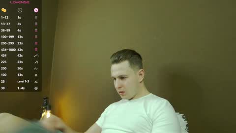 Snapshot of charlie_smiley chatting on 15, 12, 2024 Charlie Smiley online show from 15, 12, 2024