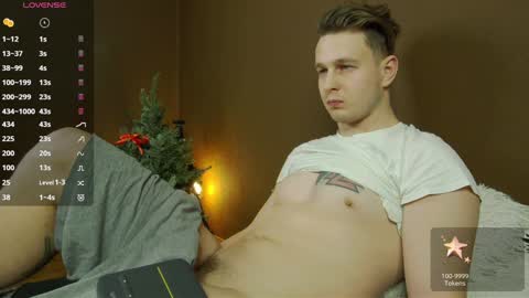 Snapshot of charlie_smiley chatting on 22, 12, 2024 Charlie Smiley online show from 22, 12, 2024