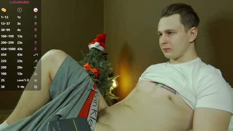 Snapshot of charlie_smiley chatting on 5, 1, 2025 Charlie Smiley online show from 5, 1, 2025