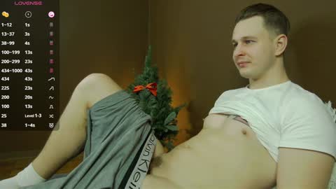 Snapshot of charlie_smiley chatting on 5, 1, 2025 Charlie Smiley online show from 5, 1, 2025