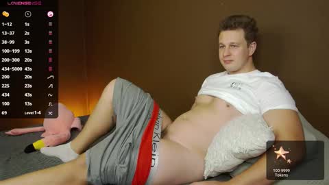 Snapshot of charlie_smiley chatting on 18, 9, 2025 Charlie Smiley online show from 18, 9, 2025