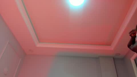    online show from 31, 10, 2025