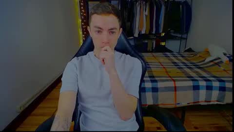 carlos reyes online show from 4, 3, 2026