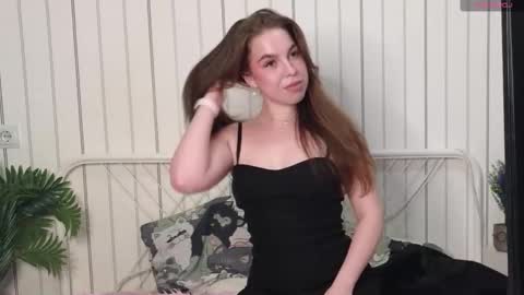 Snapshot of charlinemanke chatting on 11, 10, 2025 Dannie online show from 11, 10, 2025