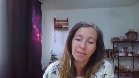 Snapshot of charlot_ponze chatting on 7, 1, 2026 charlott online show from 7, 1, 2026