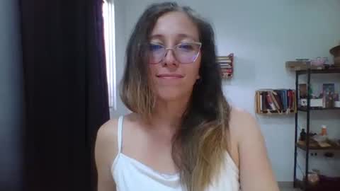 Snapshot of charlot_ponze chatting on 11, 2, 2026 charlott online show from 11, 2, 2026