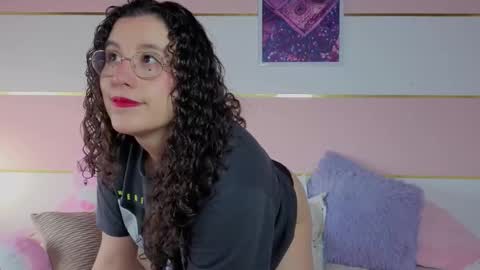 Snapshot of charlote__miller chatting on 15, 12, 2025 You honey online show from 15, 12, 2025