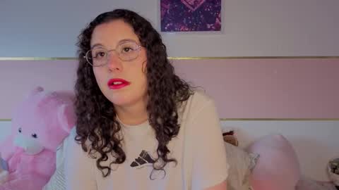 Snapshot of charlote__miller chatting on 22, 12, 2025 You honey online show from 22, 12, 2025