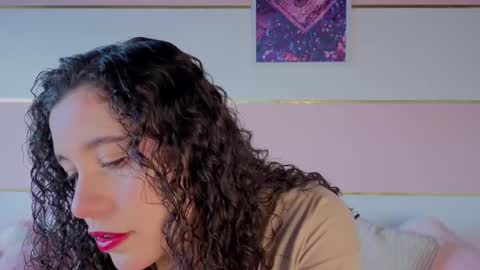 Snapshot of charlote__miller chatting on 7, 1, 2026 You honey online show from 7, 1, 2026