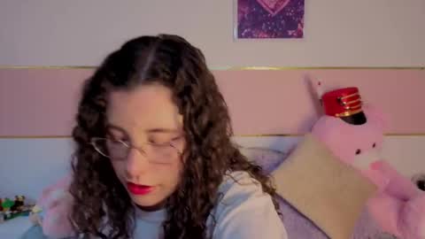 Snapshot of charlote__miller chatting on 13, 1, 2026 You honey online show from 13, 1, 2026