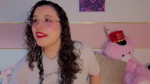 Snapshot of charlote__miller chatting on 14, 1, 2026 You honey online show from 14, 1, 2026