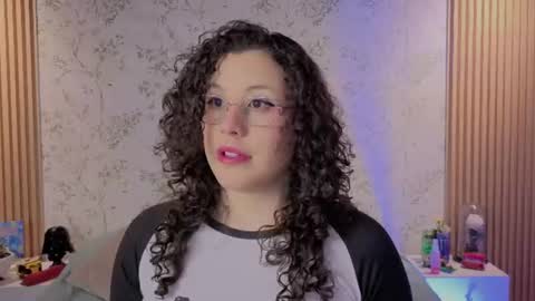 Snapshot of charlote__miller chatting on 26, 6, 2026 You honey online show from 26, 6, 2026