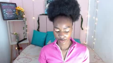 Snapshot of charlothcameronrs chatting on 4, 4, 2026 charlothcameronrs online show from 4, 4, 2026