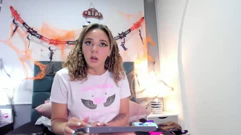 Snapshot of charlott_lens chatting on 24, 10, 2025 Charlott online show from 24, 10, 2025