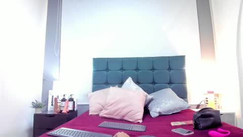 Snapshot of charlott_lens chatting on 5, 11, 2025 Charlott online show from 5, 11, 2025