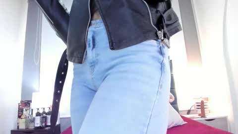 Snapshot of charlott_lens chatting on 11, 11, 2025 Charlott online show from 11, 11, 2025