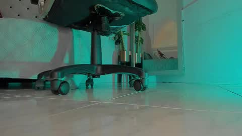 charlotte  grey online show from 20, 12, 2025