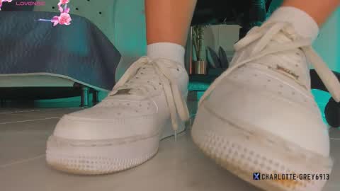 charlotte  grey online show from 9, 2, 2026