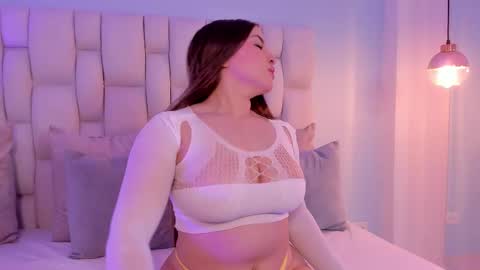 Charlotte online show from 16, 10, 2025